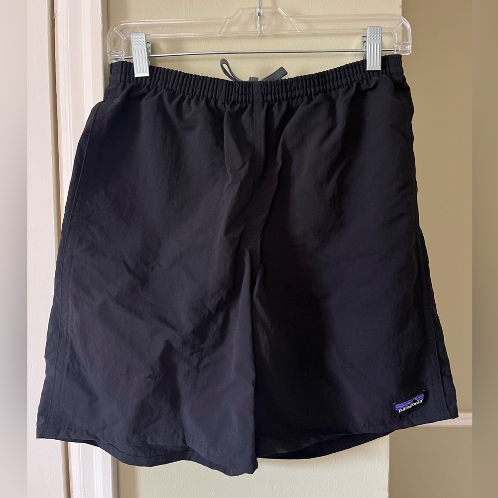 Men’s black Patagonia baggies shorts 7”